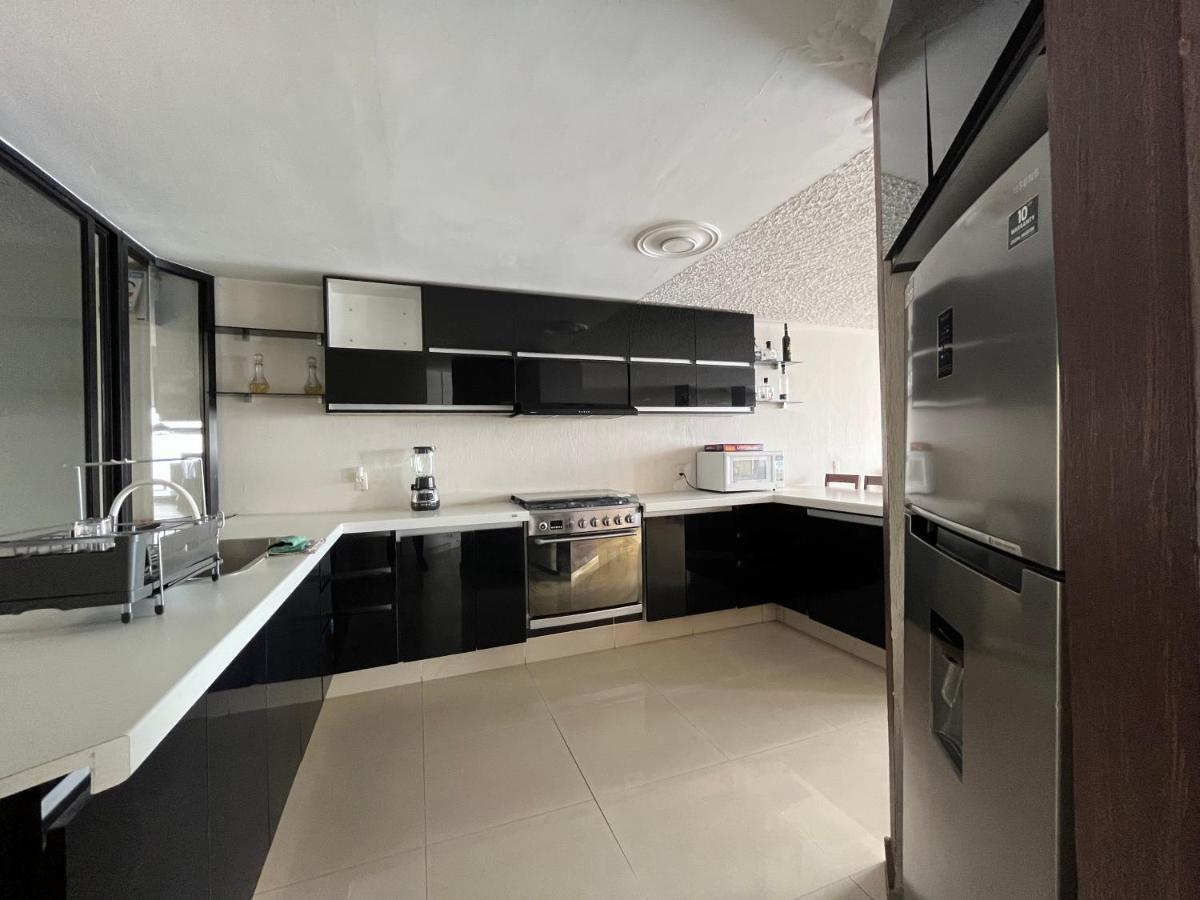 Beautiful Private House In The Downtown With 3 Floors Villa เตปาติตลัน เด โมเรลอส ภายนอก รูปภาพ