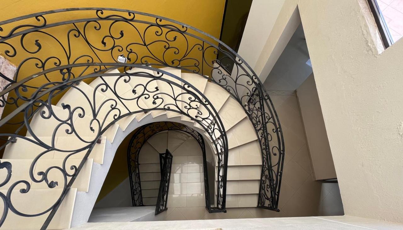 Beautiful Private House In The Downtown With 3 Floors Villa เตปาติตลัน เด โมเรลอส ภายนอก รูปภาพ